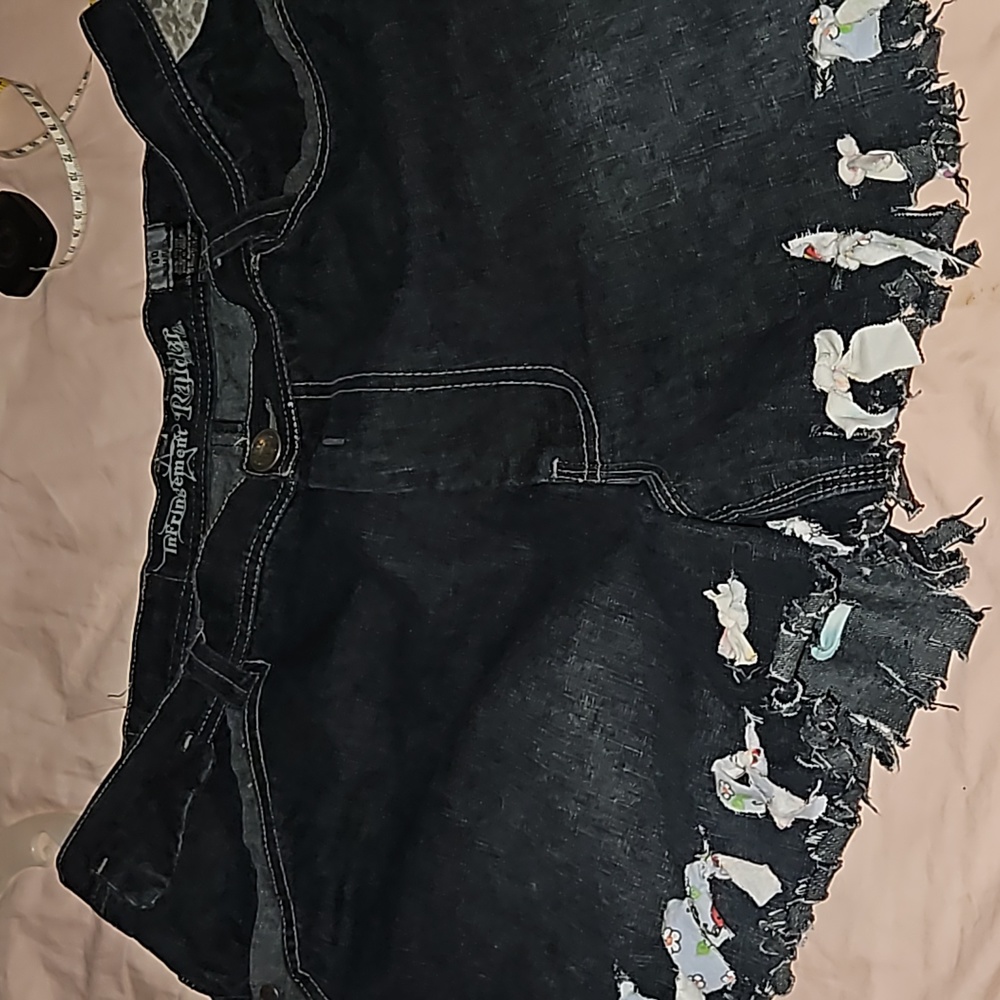 Infringement Raider shorts